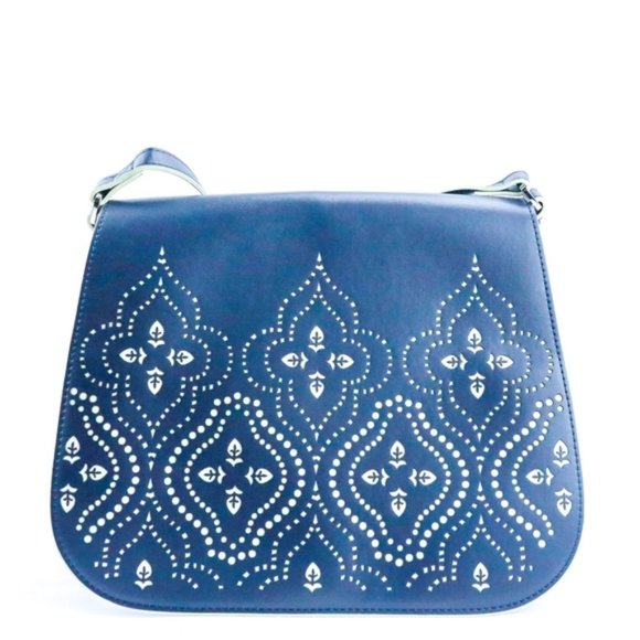 Vera Bradley Handbags - Vera Bradley Blue Flap Crossbody Purse NWOT